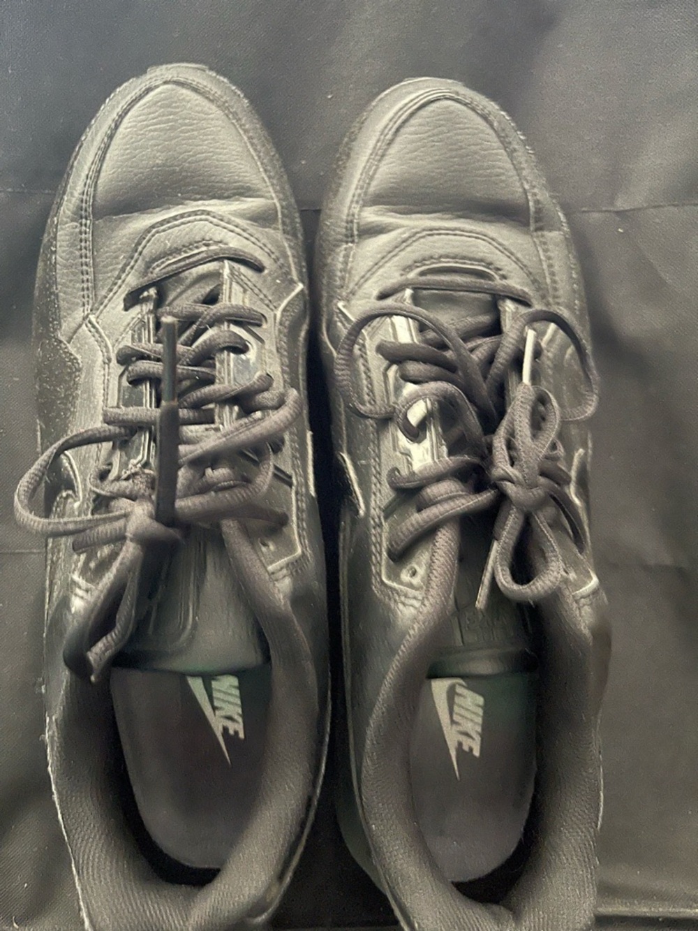 Nike Air Max Black Leather Low-Top Men's Sneakers
